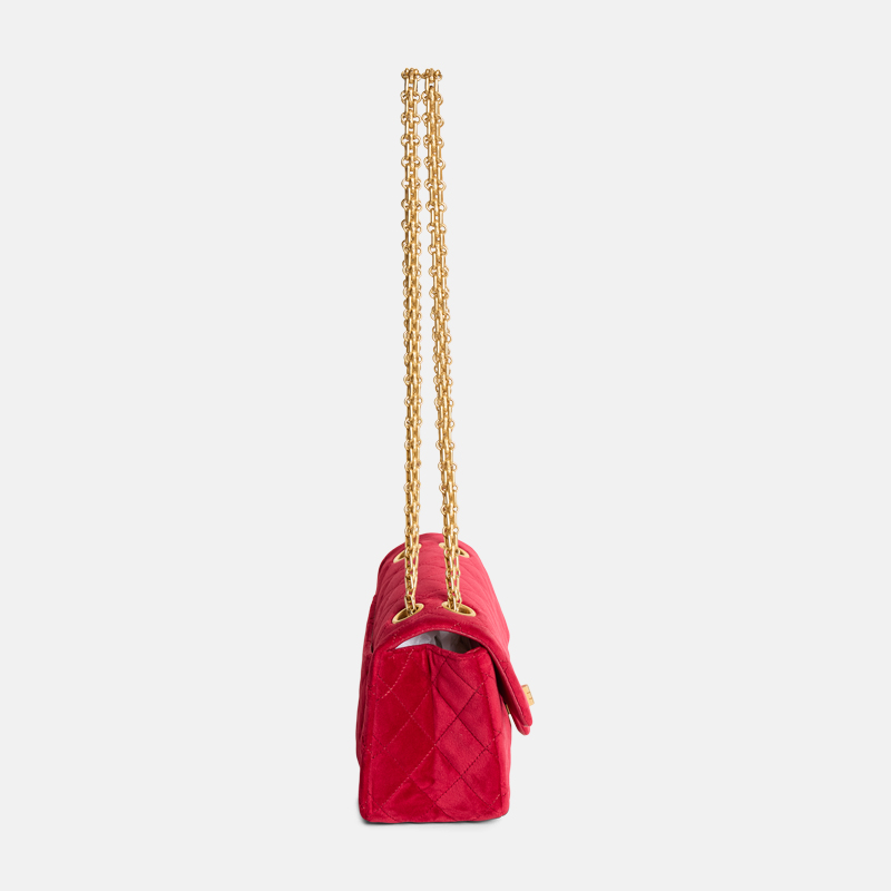 Super Flea Market+Chanel+2.55 red velvet bag auction+Kristine Frseth 4